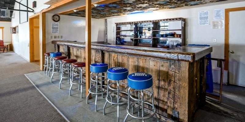 Visit Skinny's Diner and Bar's Website