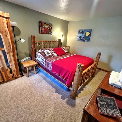 Room 2 at Cucharas River Bed and Breakfast
